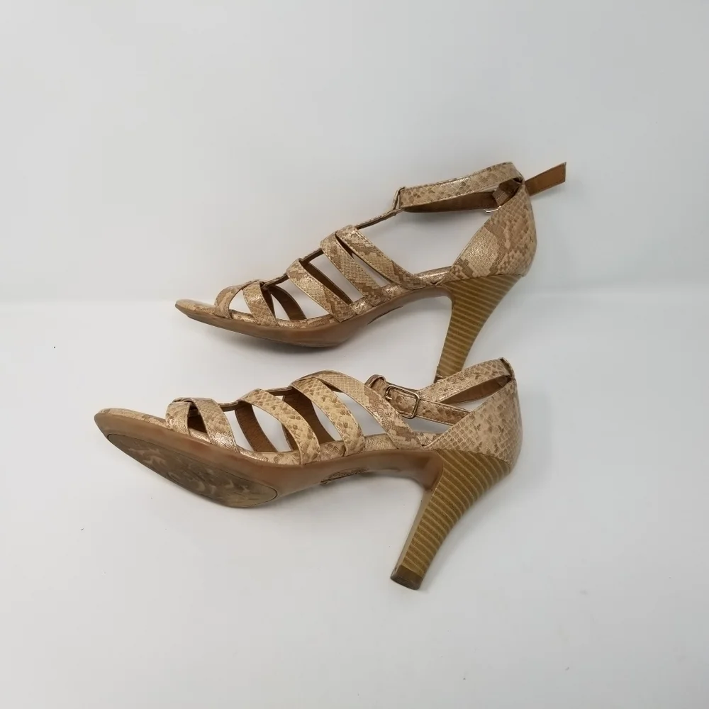 Euro Soft 'Nannette' animal print shoes